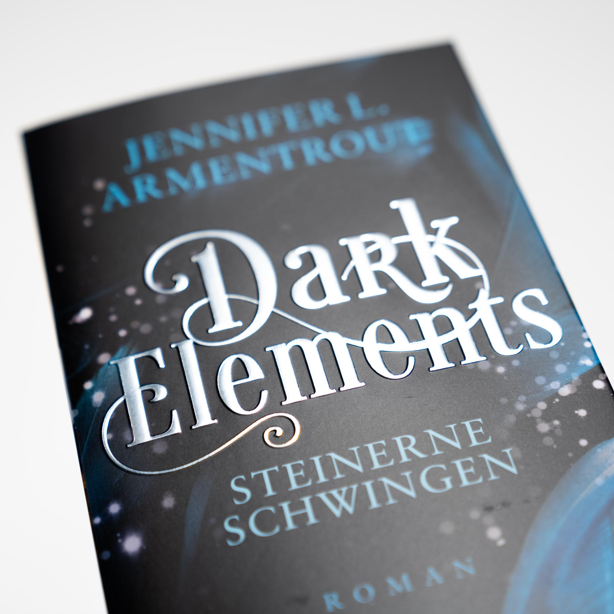 Dark Elements 1 - Steinerne Schwingen