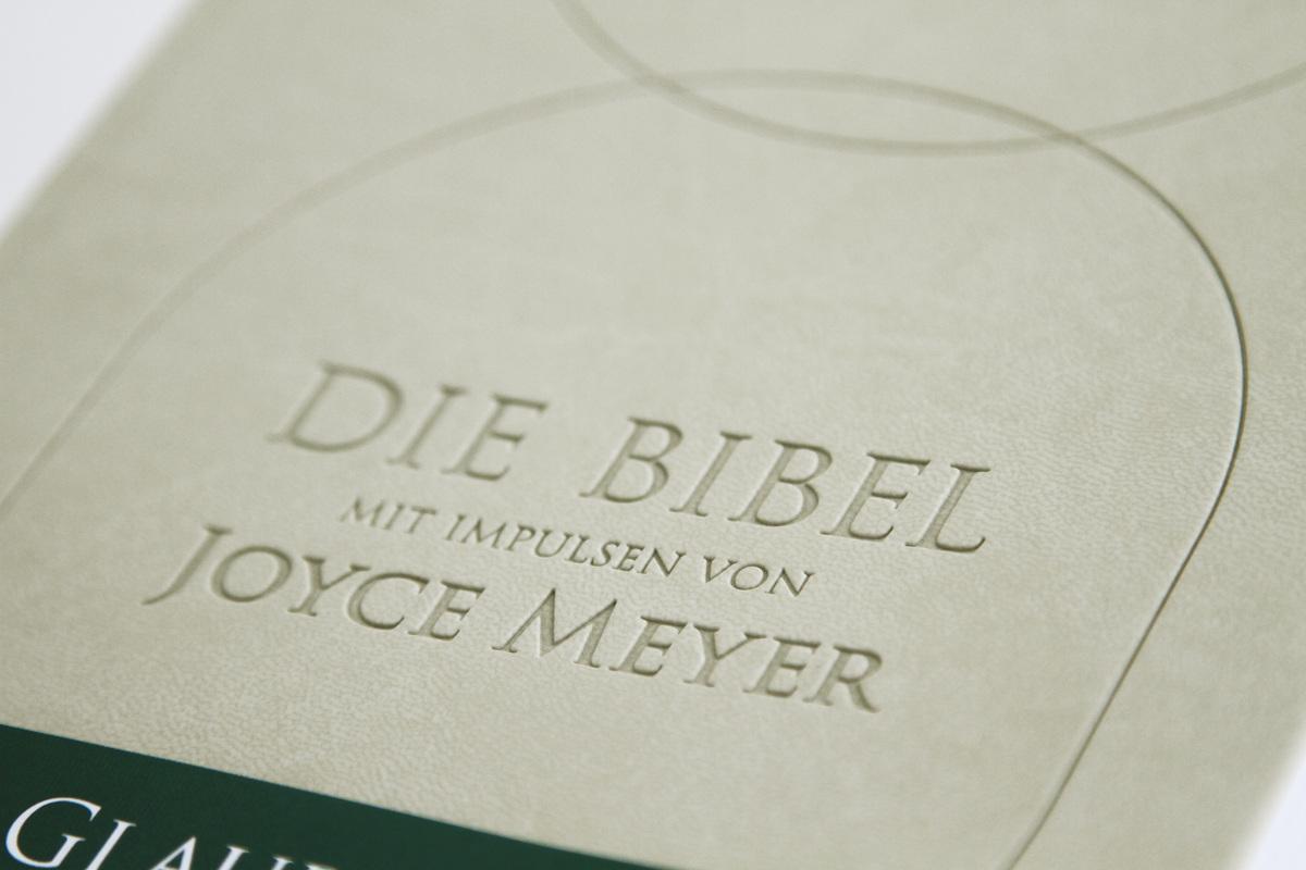 Die Bibel mit Impulsen von Joyce Meyer, Kunstlederausgabe