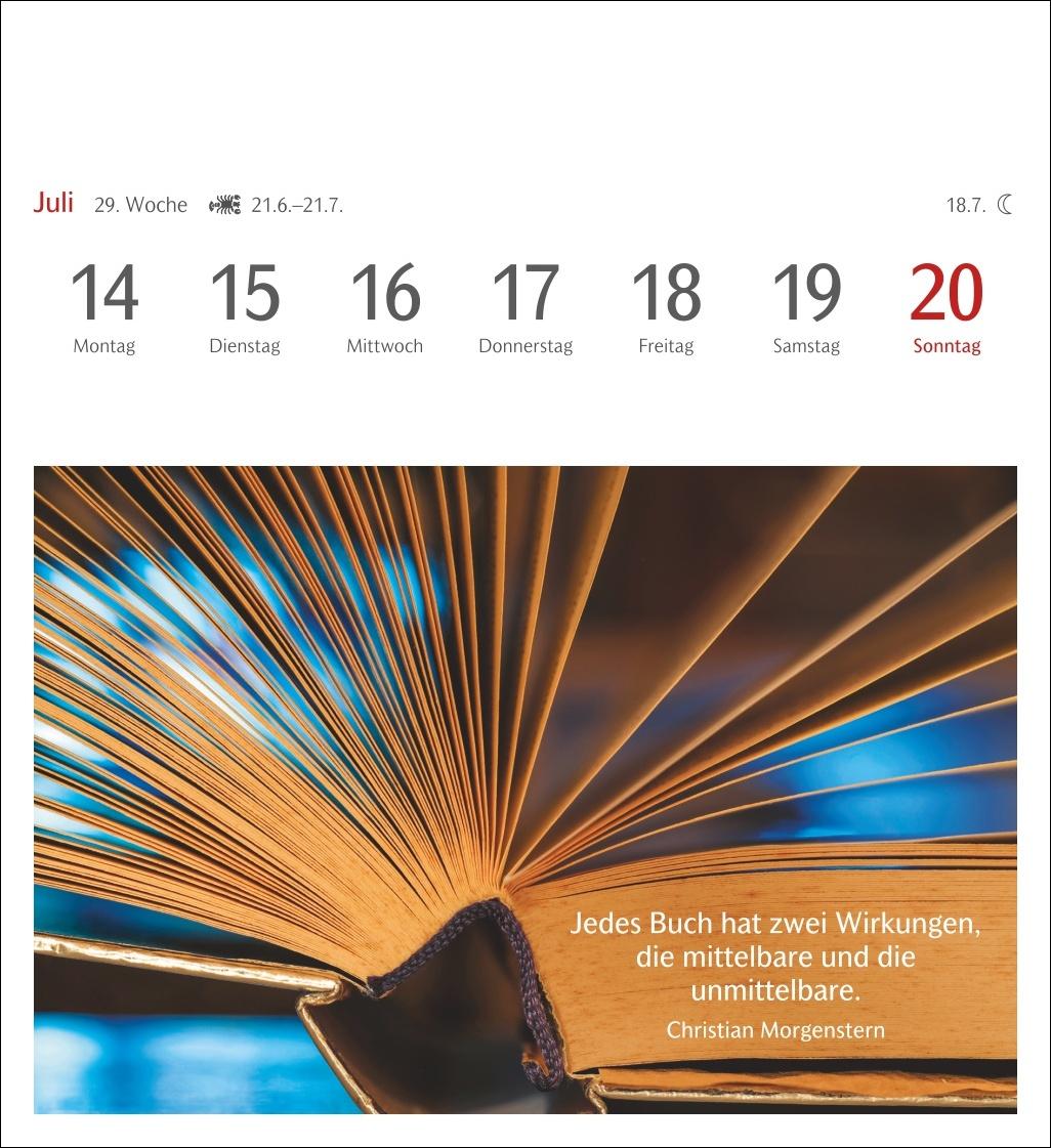 Die Welt der Bücher Postkartenkalender 2025 - Wochenkalender mit 53 Literaturpostkarten