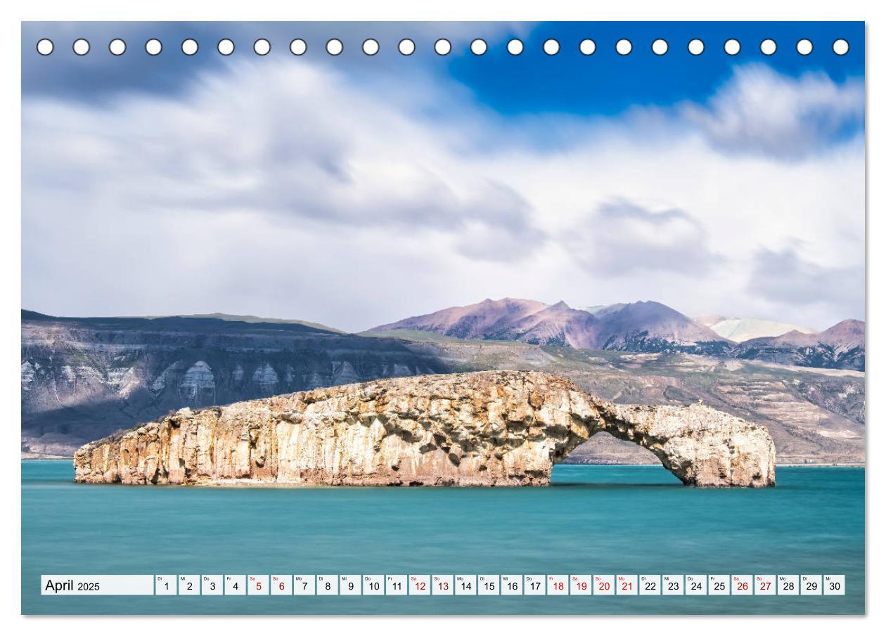 Patagonien: Impressionen vom anderen Ende der Welt (Tischkalender 2025 DIN A5 quer), CALVENDO Monatskalender